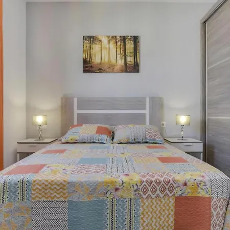 Privada Con Piscina En Conil De La Frontera, Cerca Del Golf Y Parque Genoves - Es-180-276 Villa