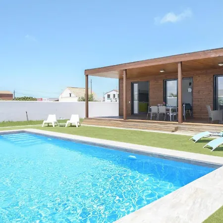 Villa Privada Con Piscina En Conil De La Frontera, Cerca Del Golf Y Parque Genoves - Es-180-276